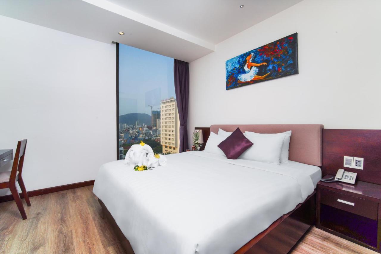 Golden Sun Hotel Danang Buitenkant foto