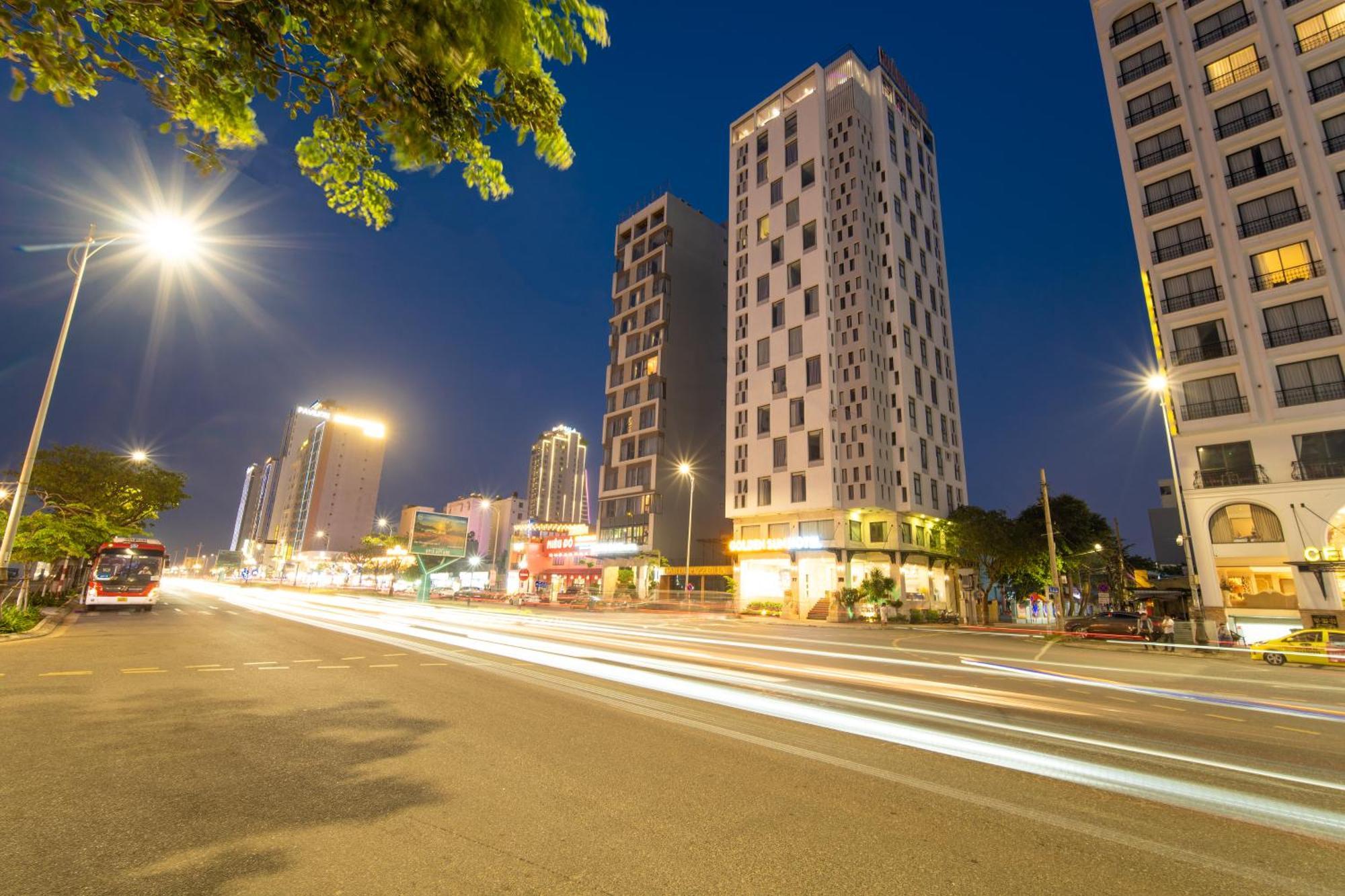 Golden Sun Hotel Danang Buitenkant foto